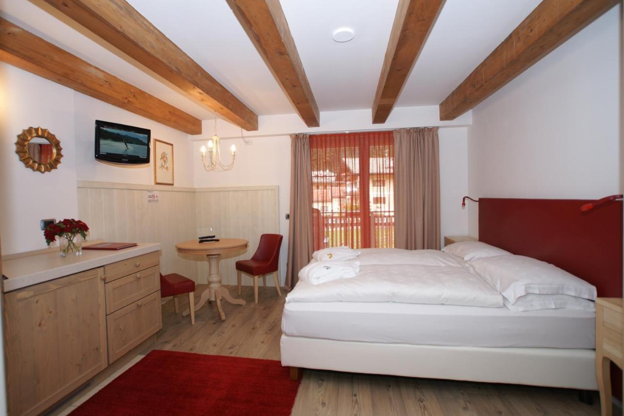 Hotel Resort Al Sole Canazei Habitación foto